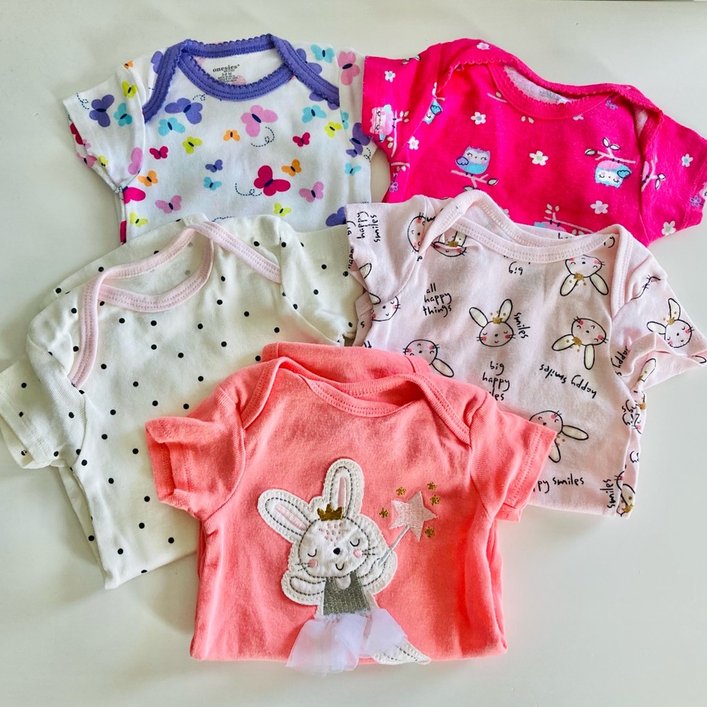 Bundle of 5 GERBER and ONSIE brand (3-6 month) short sleeve baby girl onesies